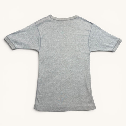 T-shirt teinté de peinture noire vierge des années 00