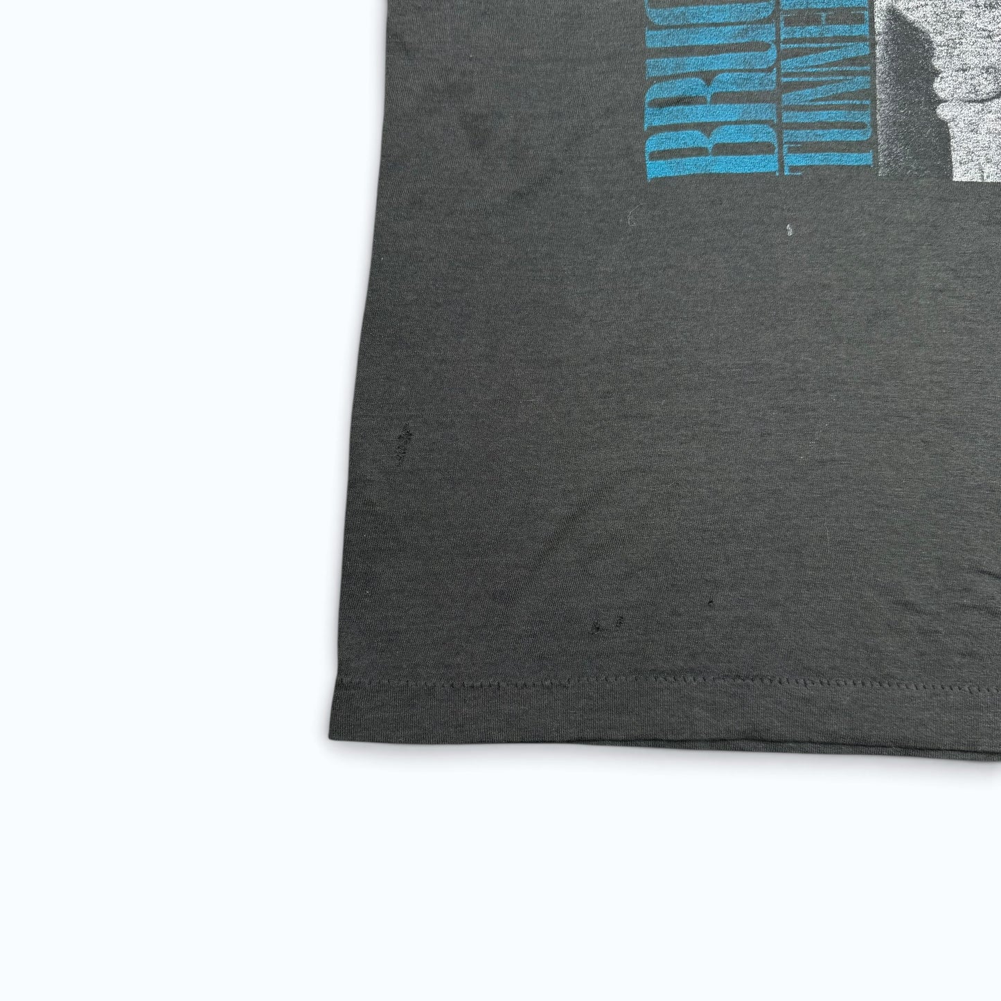 T-shirt teinté de peinture noire vierge des années 00